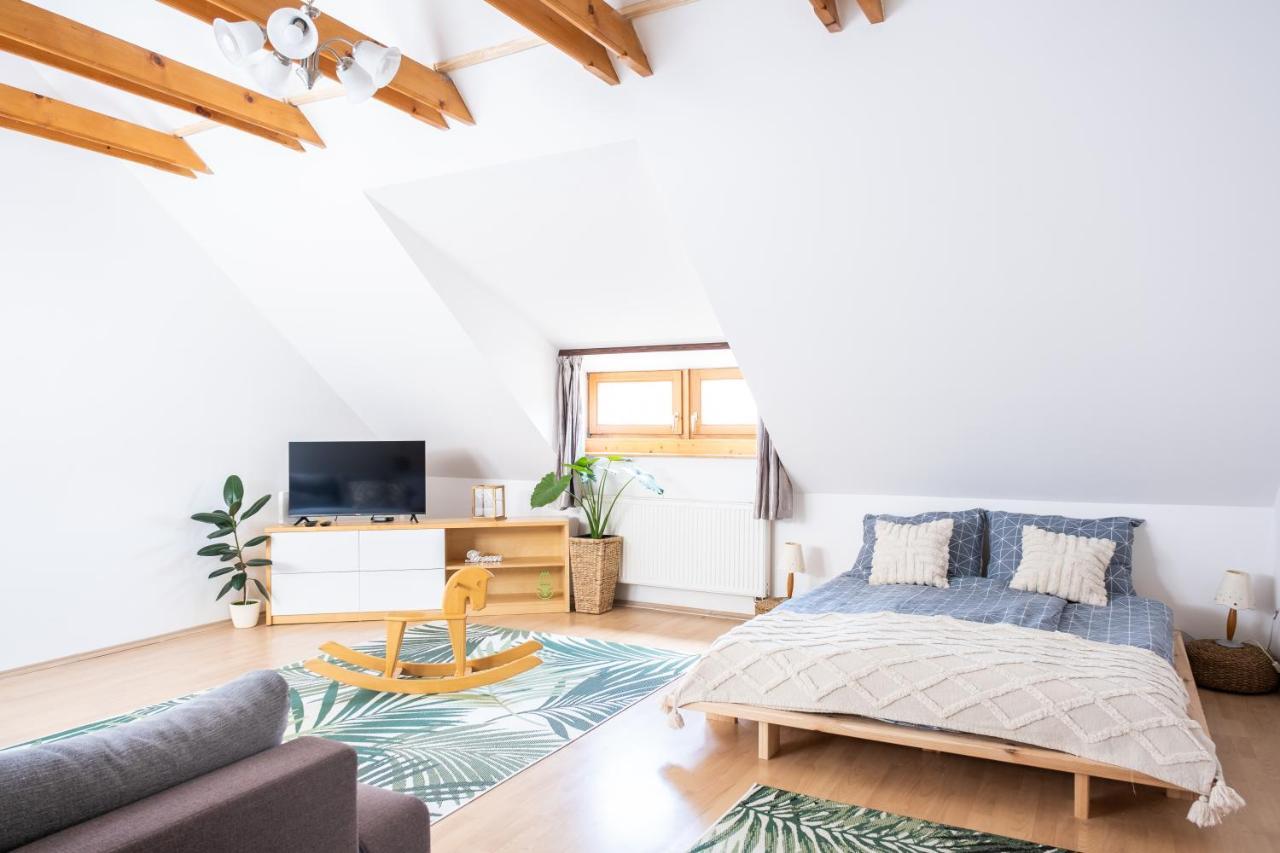 Sziklai Apartman Veszprém Exterior foto
